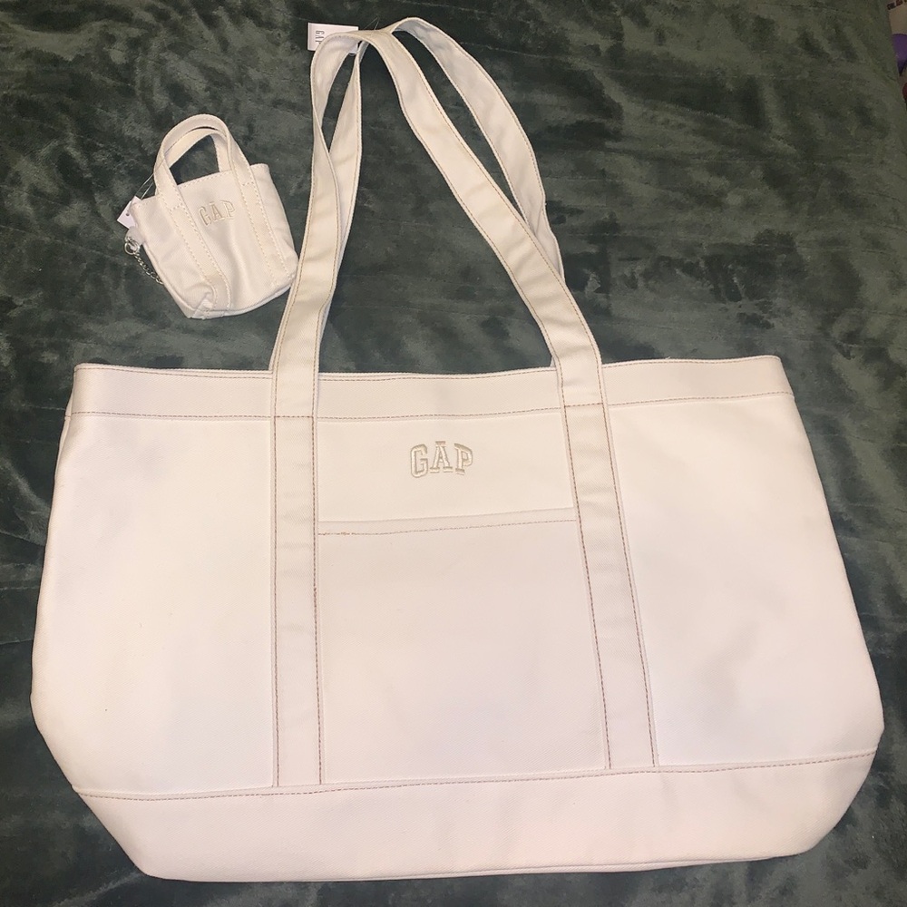 GAP TOTE AND MINI KEYCHAIN BAG
